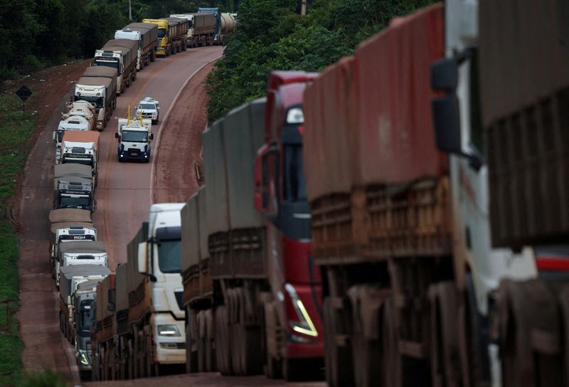 Brazilian truckers weigh strike as diesel prices jump amid Middle East conflict