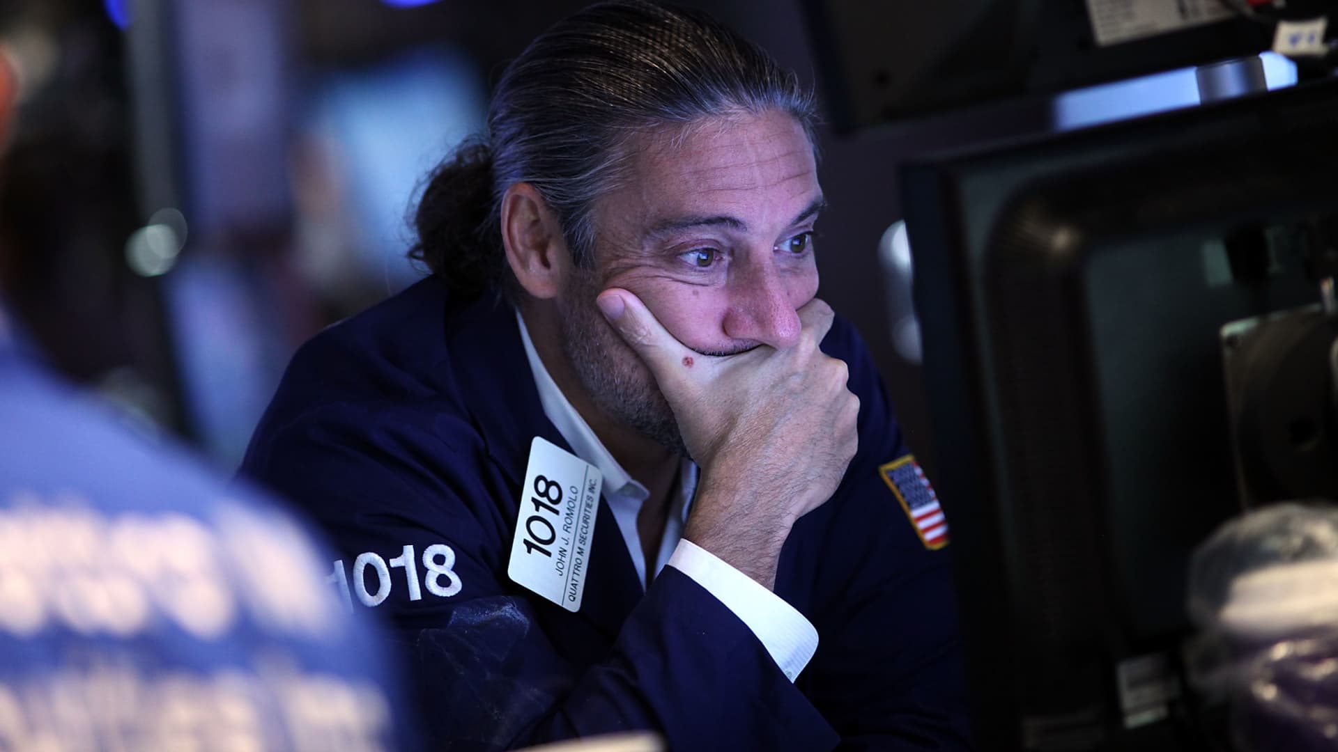 Treasury yields edge higher as surging oil and blockade of Iran cloud inflation outlook