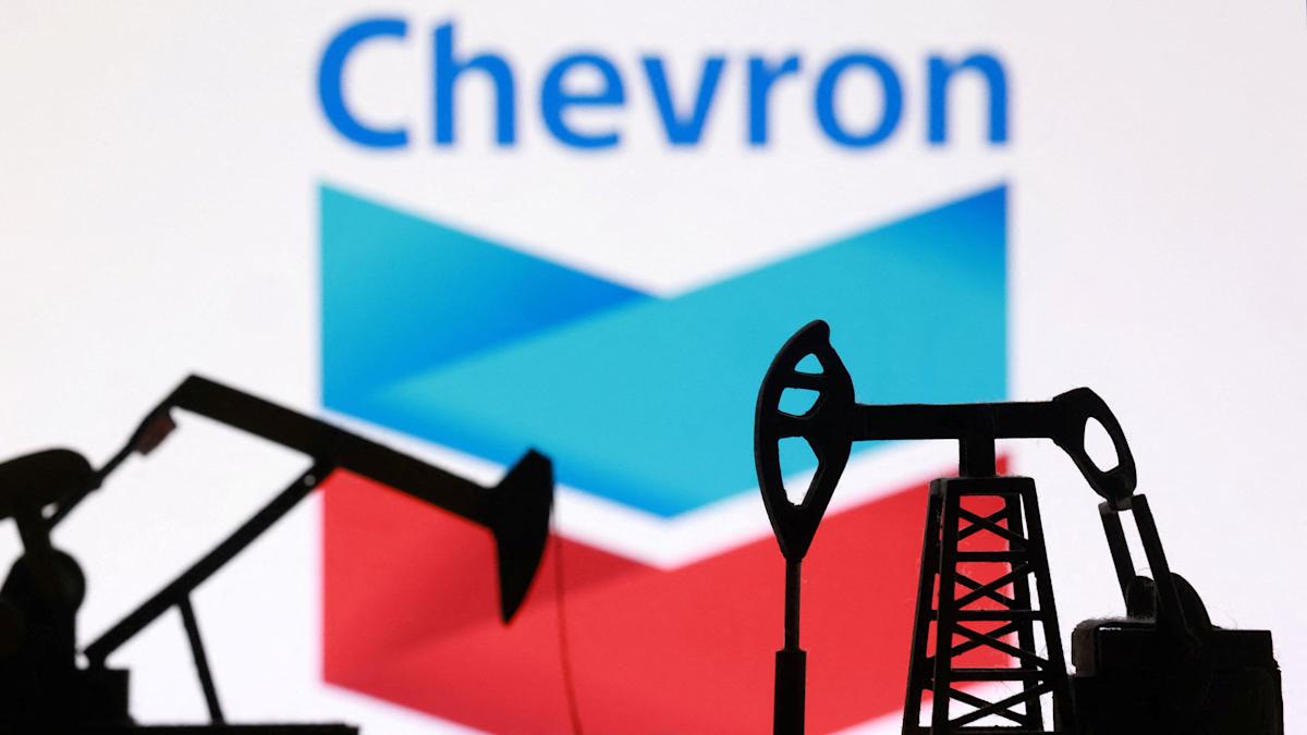Chevron vs. Exxon: Who's benefited the most from higher oil prices?