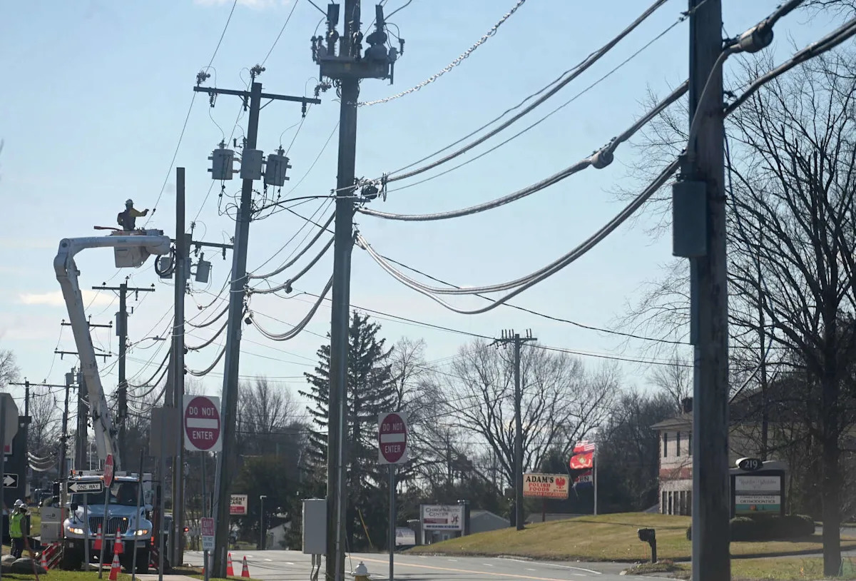 Power restored to hundreds of Connecticut residents Sunday, Eversource says