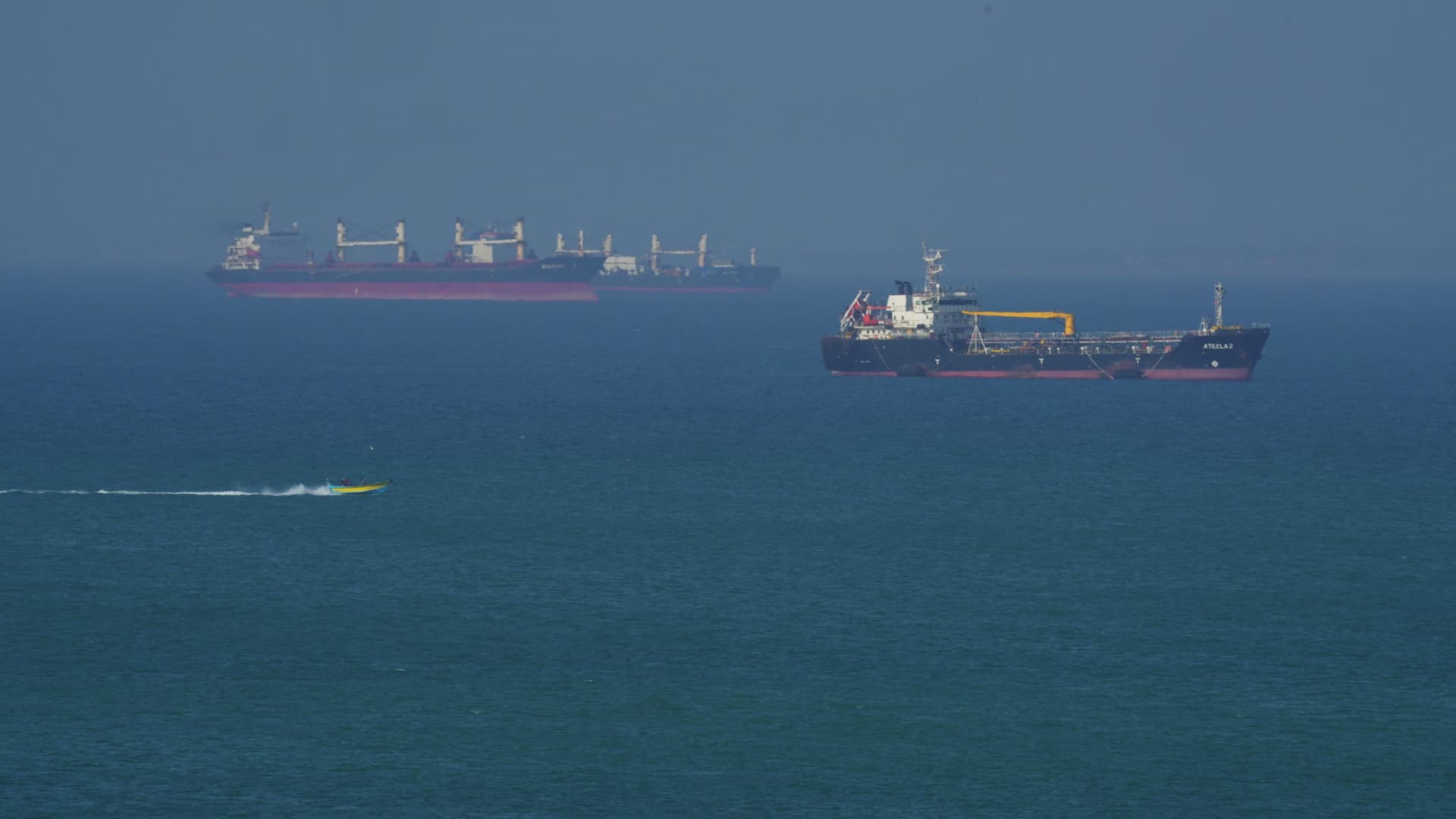 Oil struggles for direction as IEA flags greater volatility ahead, OPEC cuts demand forecast