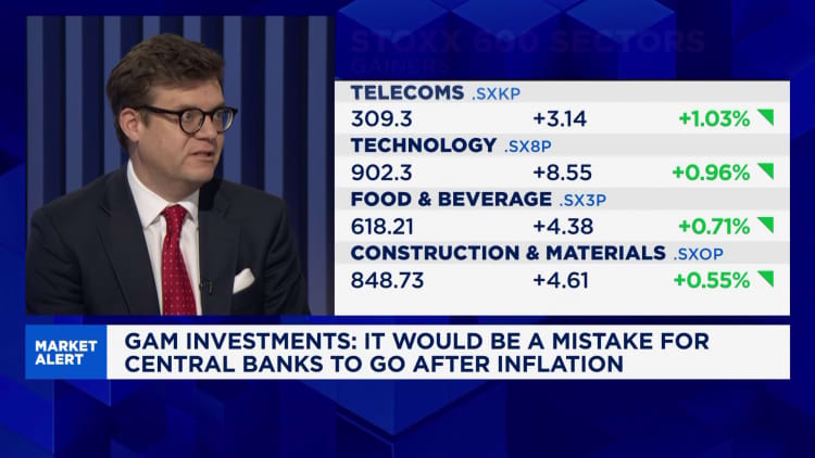 Central banks risk a recession by raising rates to tackle Iran oil shock, strategist warns