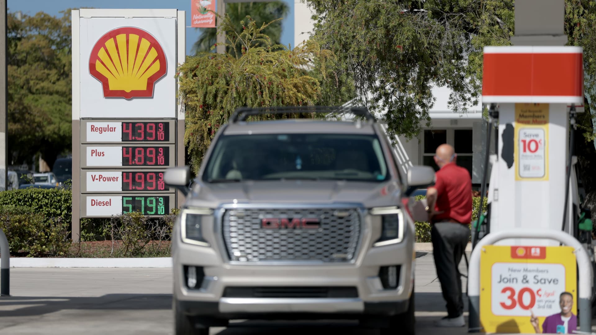 Oil to still cause volatility even with U.S.-Iran deal in place: Analysts
