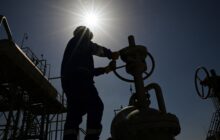 Oil jumps as U.S. fresh strikes on Iran raise worries of extended disruption to energy flows