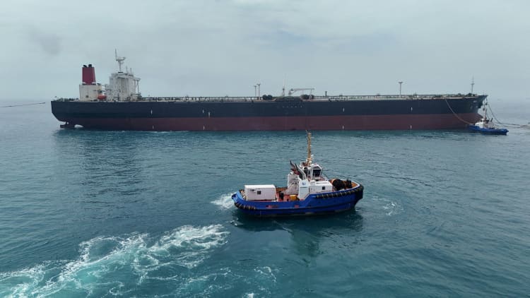 How options traders can generate premium from continued oil uncertainty