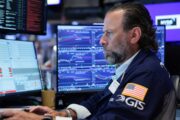 The volatile AI trade marched higher, but oil kept Wall Street on edge last week