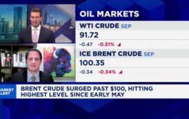 Oil falls on report Pakistan is pushing for new U.S.-Iran talks with China's backing