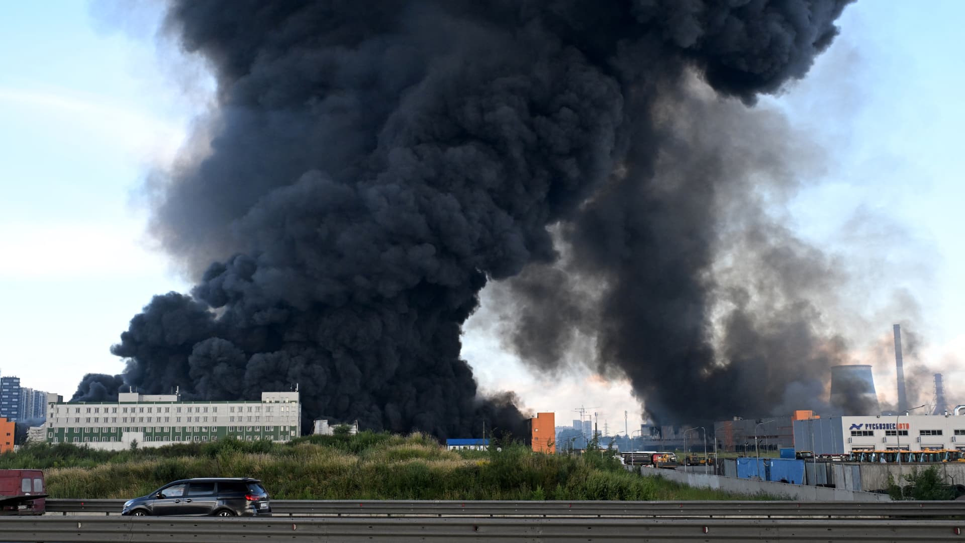 Russian attack cuts power to around 150,000 in Ukraine’s north as Kyiv hits missile, oil facilities