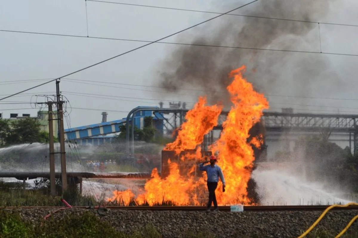 Haldia Petrochemicals' June fire was not caused by its naphtha pipeline, independent examiners say