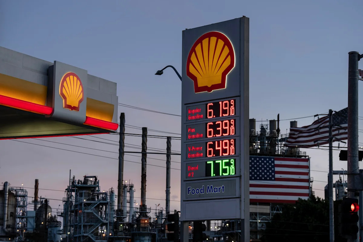 Oil industry warns refining limits could keep energy prices high