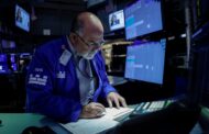 U.S. Treasury yields fall as oil prices plunge on Iran de-escalation hopes
