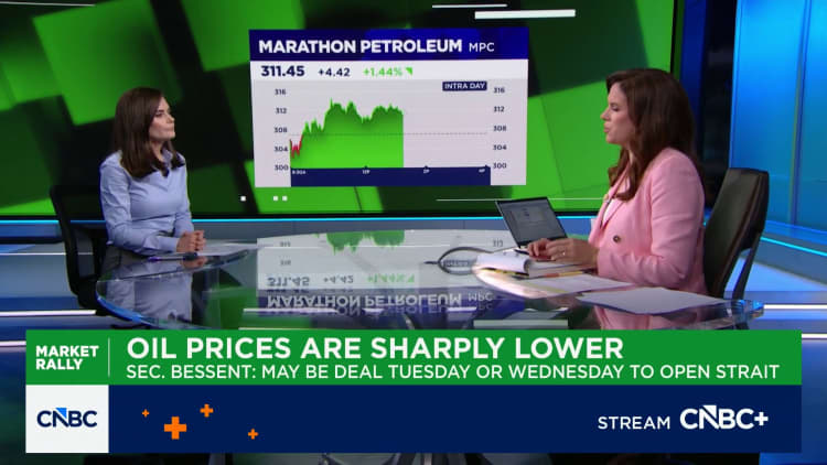 Gas prices could remain high this fall even if crude prices stabilize. Here's why
