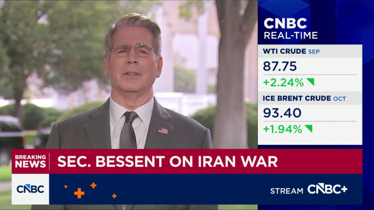 Oil prices head for second weekly rise as U.S. vows to turn up economic pressure on Iran