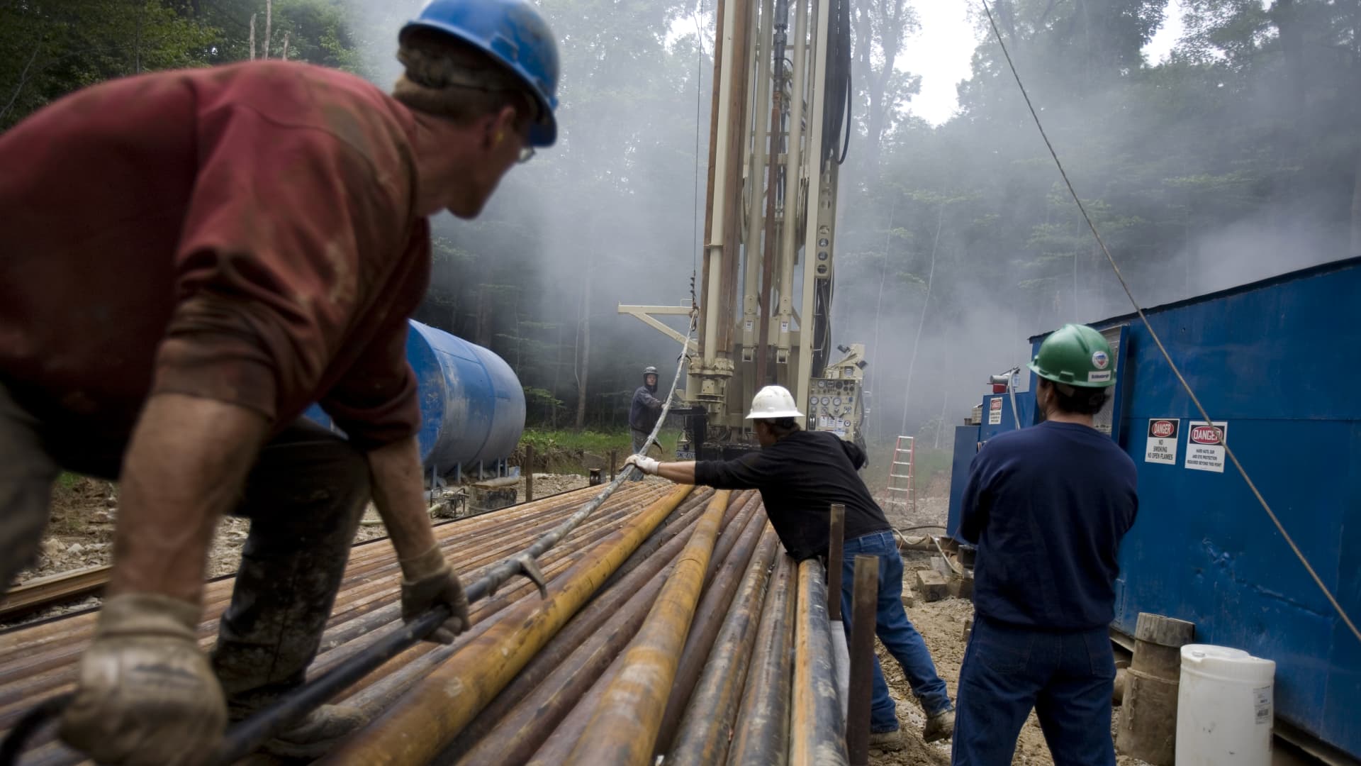 AI needs more power. Stephanie Link is buying this natural gas stock while it's cheap