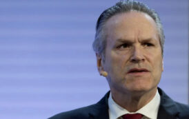 Stalled Alaska LNG pipeline bill sends 'negative signal,' governor says