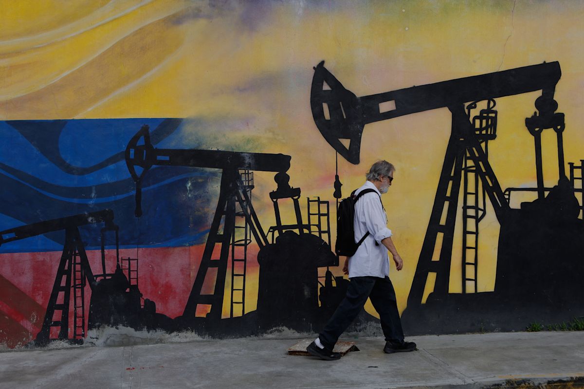 What we know about Trump's deal giving US access to vast oil reserves in Venezuela