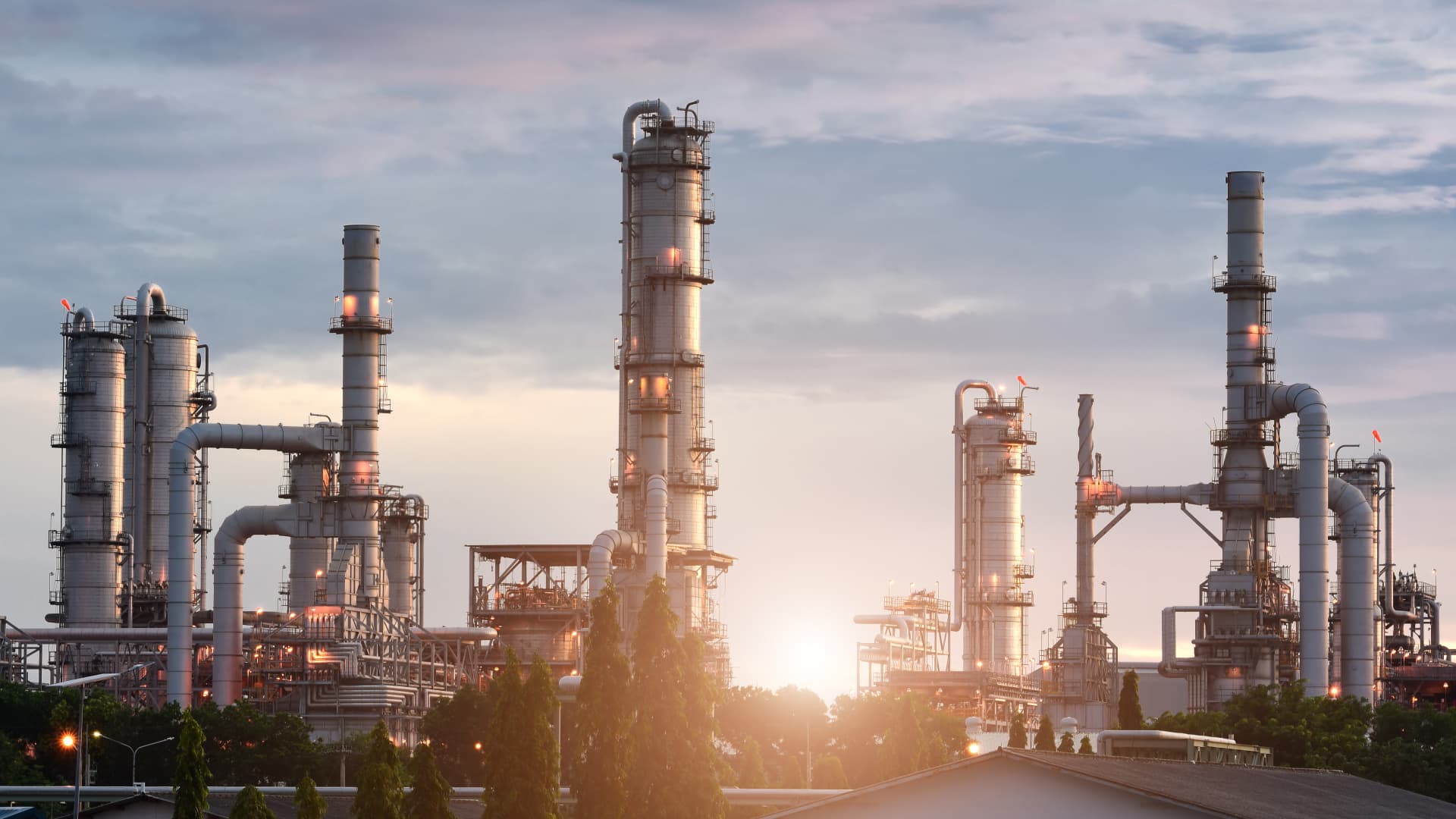 OPEC+ keeps oil output policy unchanged for October