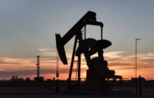 Oil extends gains after US and Iran strike ships