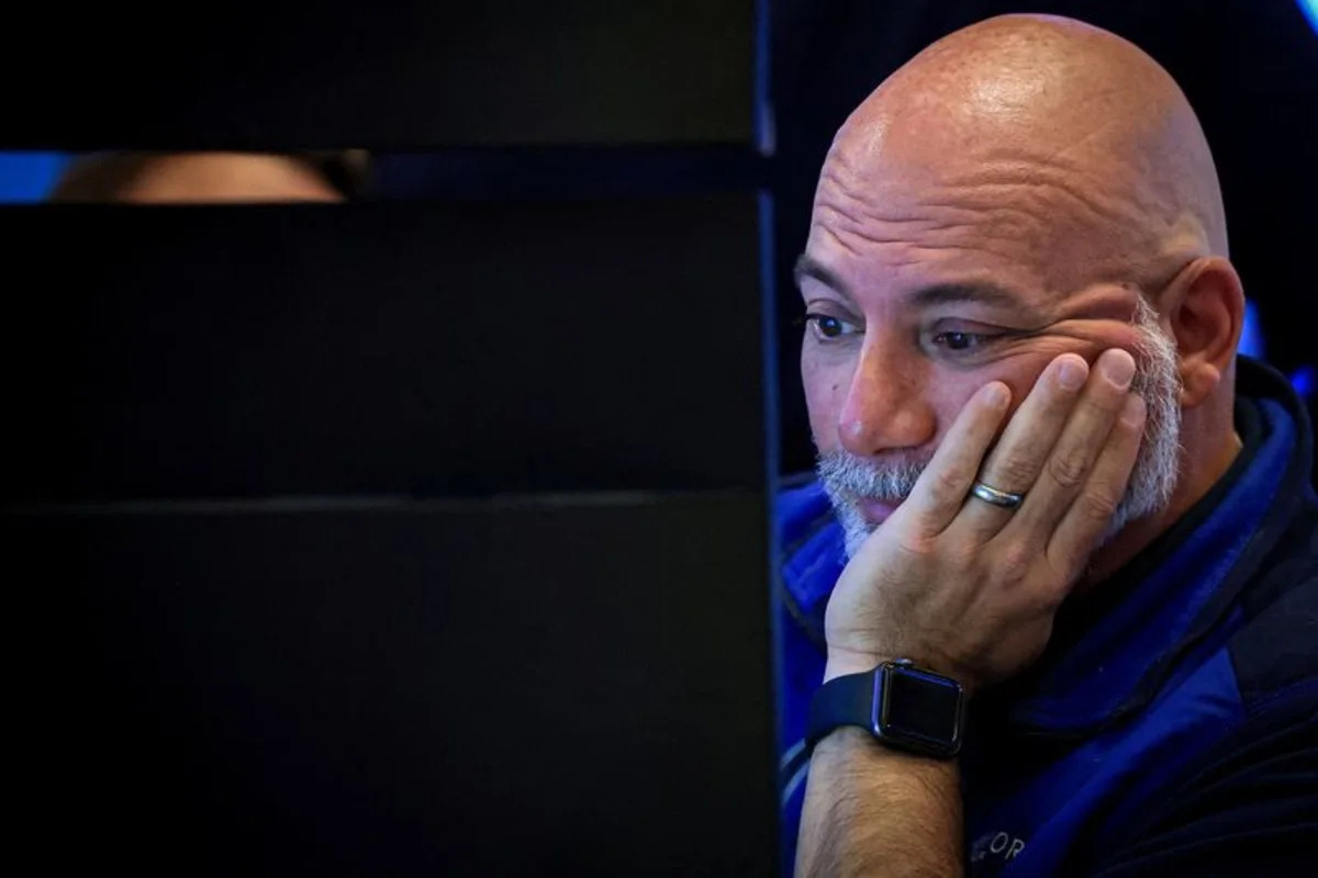 Bond selloff deepens as oil prices and public debt fears jolt markets
