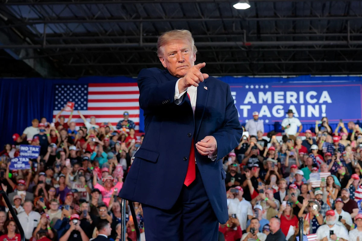 Trump urges patience on energy prices as Iran war threatens GOP hopes in Texas
